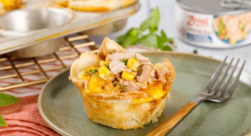Muffins de atún en agua Zenú con huevo y maíz
